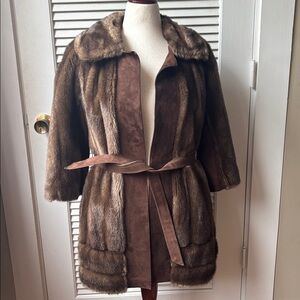 Vintage women’s size small lilli Ann brown simulated fur coat